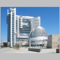 Richard Meier, San Jose City Hall, photo by Coolcaesar on Wikipedia.jpg